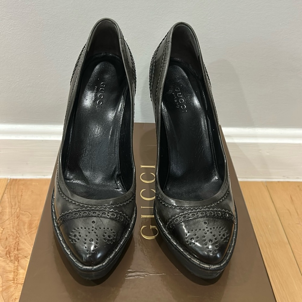 Gucci pumps